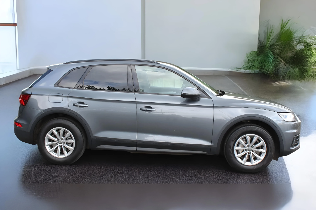 Audi Q5 30 TDI S tronic (2)