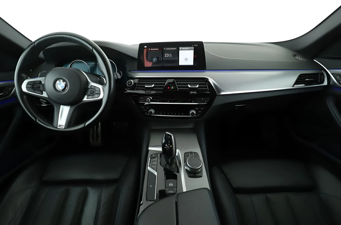 BMW Seria 5 520d xDrive Touring M-Sport - foto 11