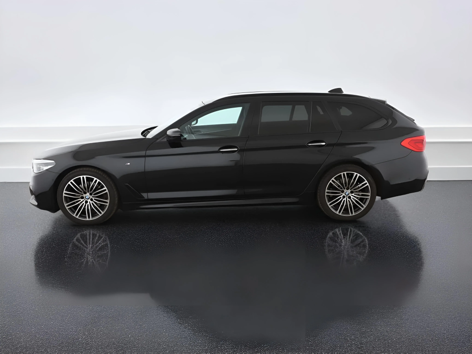 BMW Seria 5 520d xDrive Touring M-Sport - foto 6