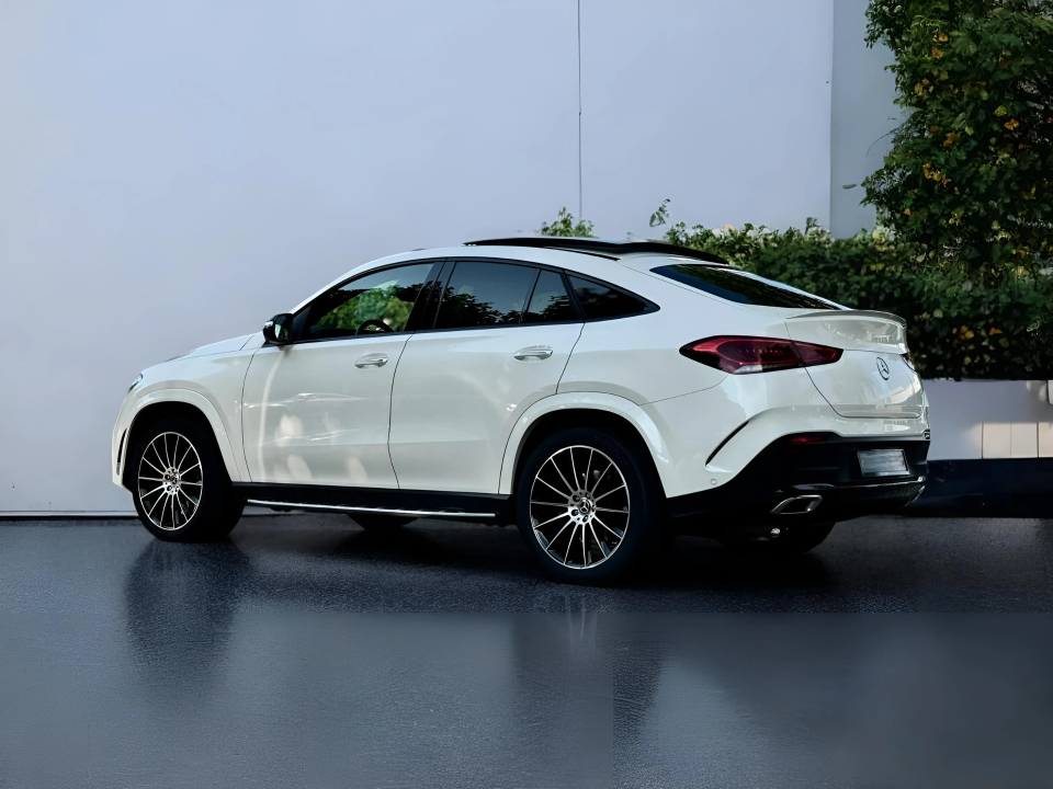 Mercedes-Benz GLE Coupe 400d 4MATIC AMG Line (4)