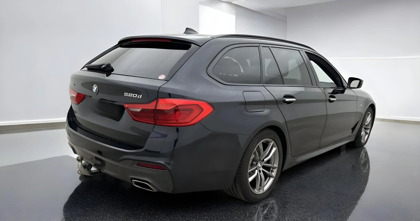 BMW Seria 5 520d xDrive Touring 190hp M Sport (3)