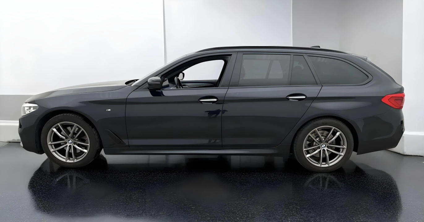 BMW Seria 5 520d xDrive Touring 190hp M Sport - foto 6