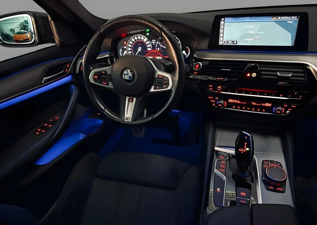 BMW Seria 5 520 d xDrive Touring M Sport - foto 9