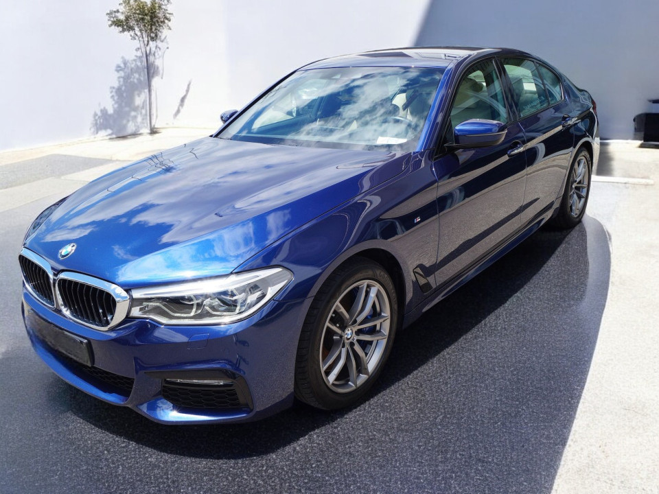 BMW Seria 5 540 i xDrive M Sport Limousine (1)