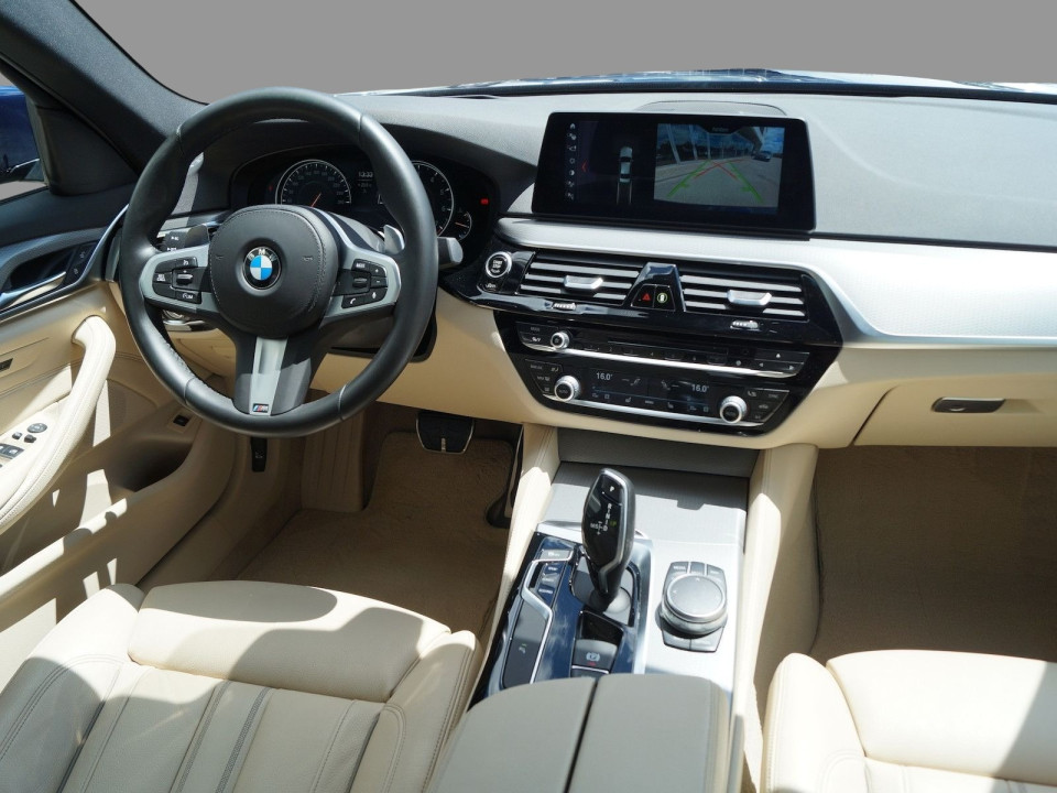 BMW Seria 5 540 i xDrive M Sport Limousine - foto 8