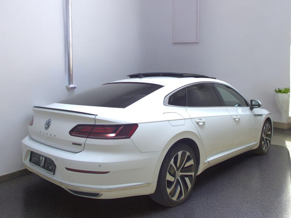 Volkswagen Arteon 2.0 TDI 4Motion R-Line (3)