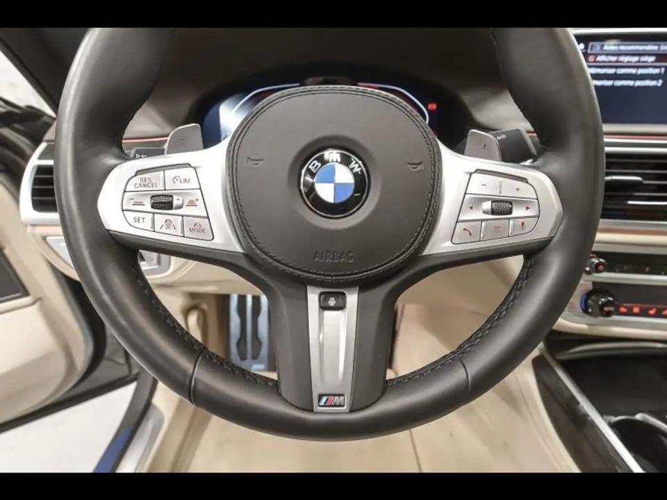 BMW Seria 7 750d xDrive M-Sport - foto 6
