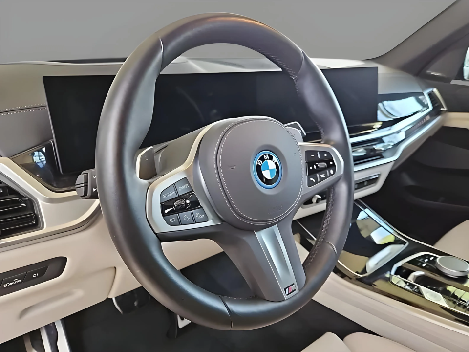 BMW X5 xDrive50e - foto 9