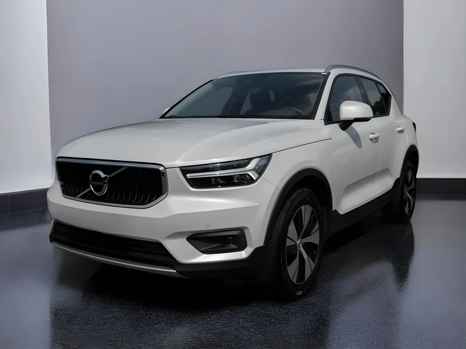 Volvo XC 40 T3 Momentum Pro