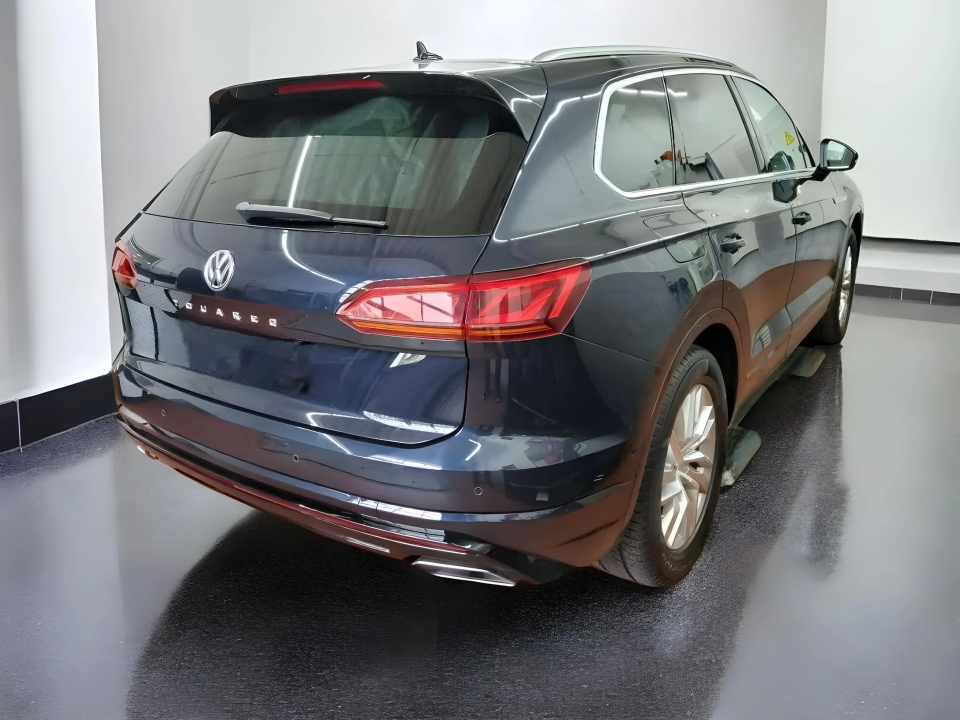 Volkswagen Touareg 3.0 V6 TDI R-Line (2)