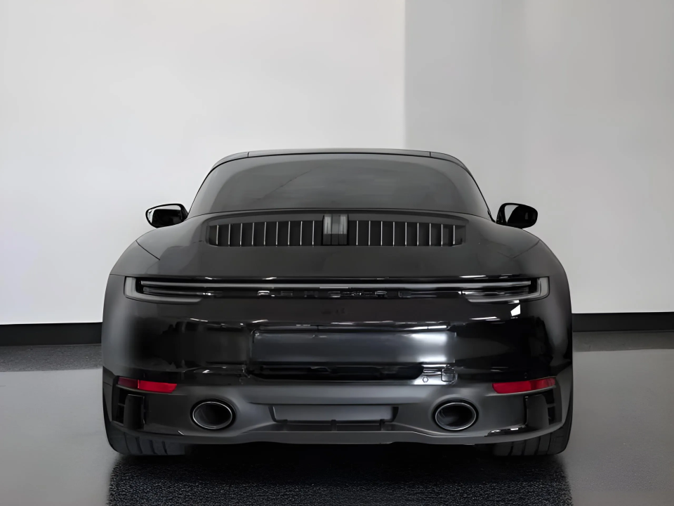 Porsche 911 Carrera 4S (4)