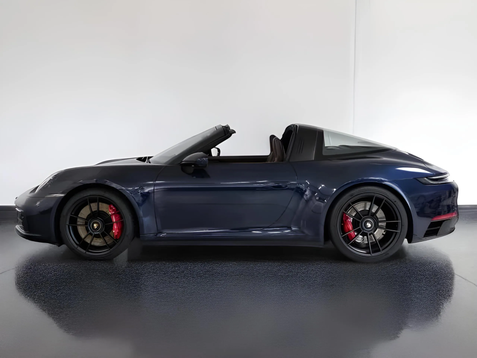 Porsche 911 Carrera 4S GTS - foto 6