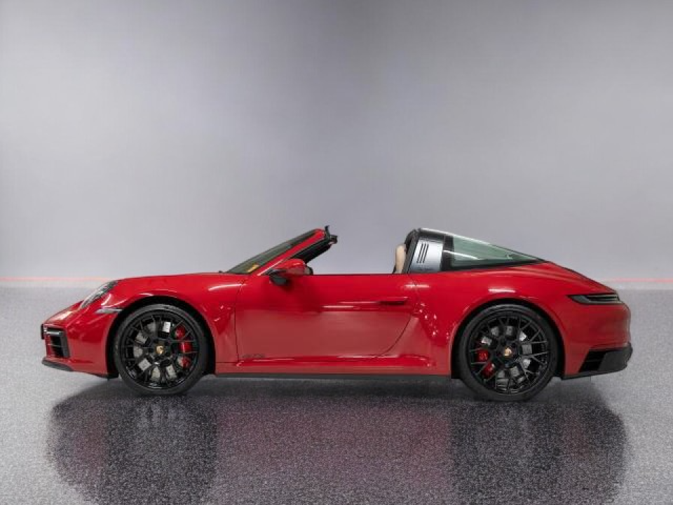 Porsche 911 Targa 4 GTS (2)