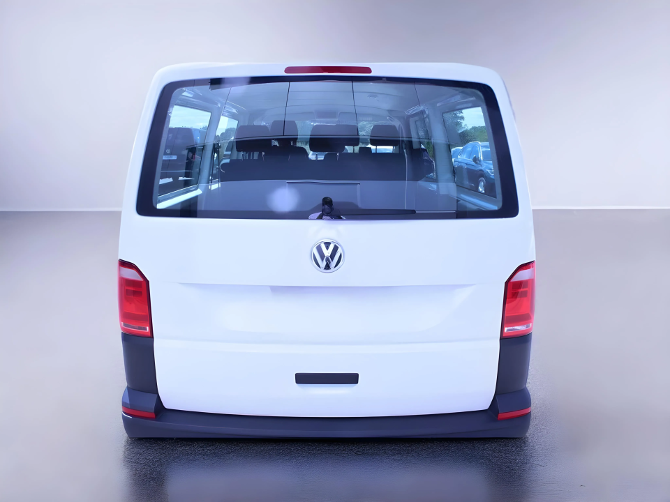 Volkswagen T6 station wagon 2.0 TDI (4)