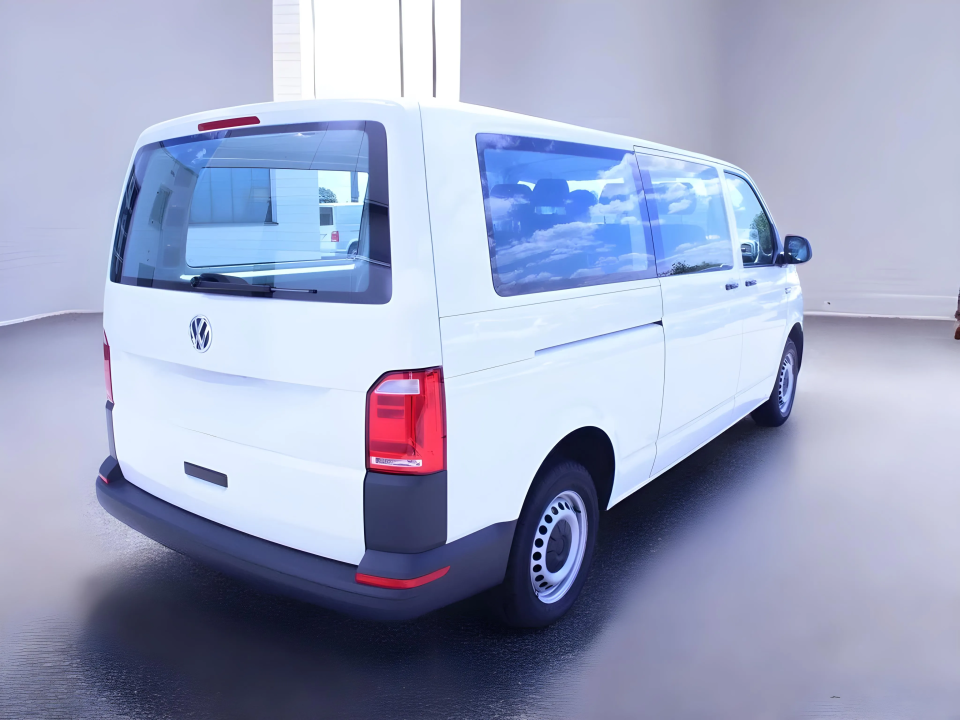 Volkswagen T6 station wagon 2.0 TDI (3)