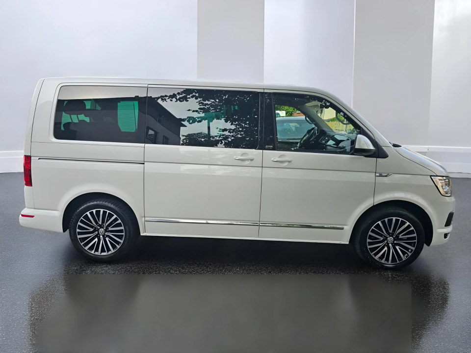 Volkswagen T6 Transporter Multivan (2)