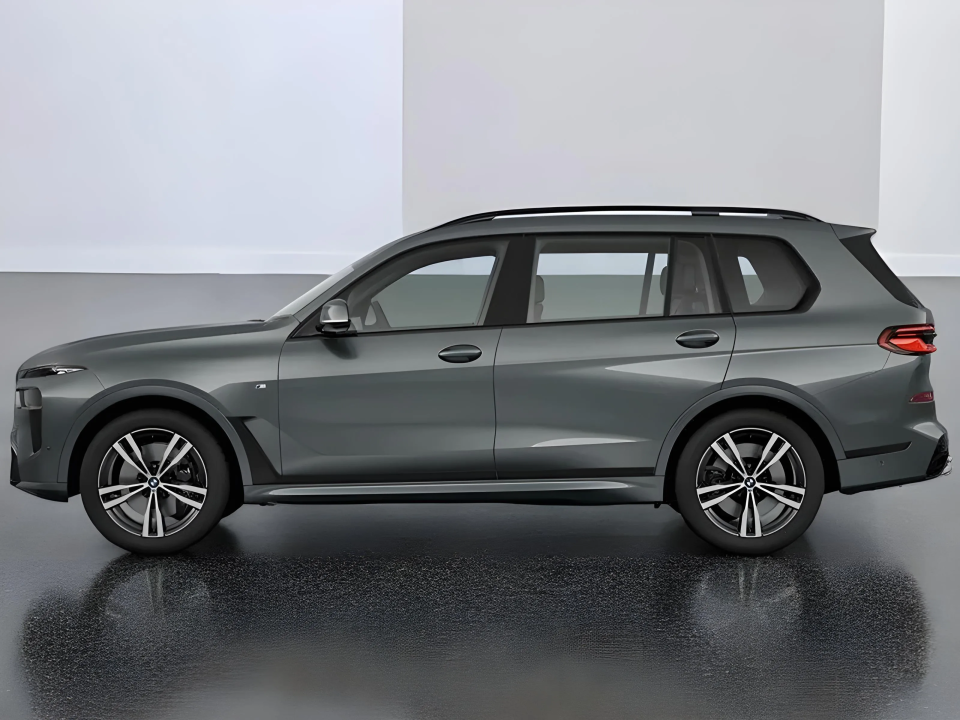 BMW X7 xDrive40i FACELIFT M-Sport (2)