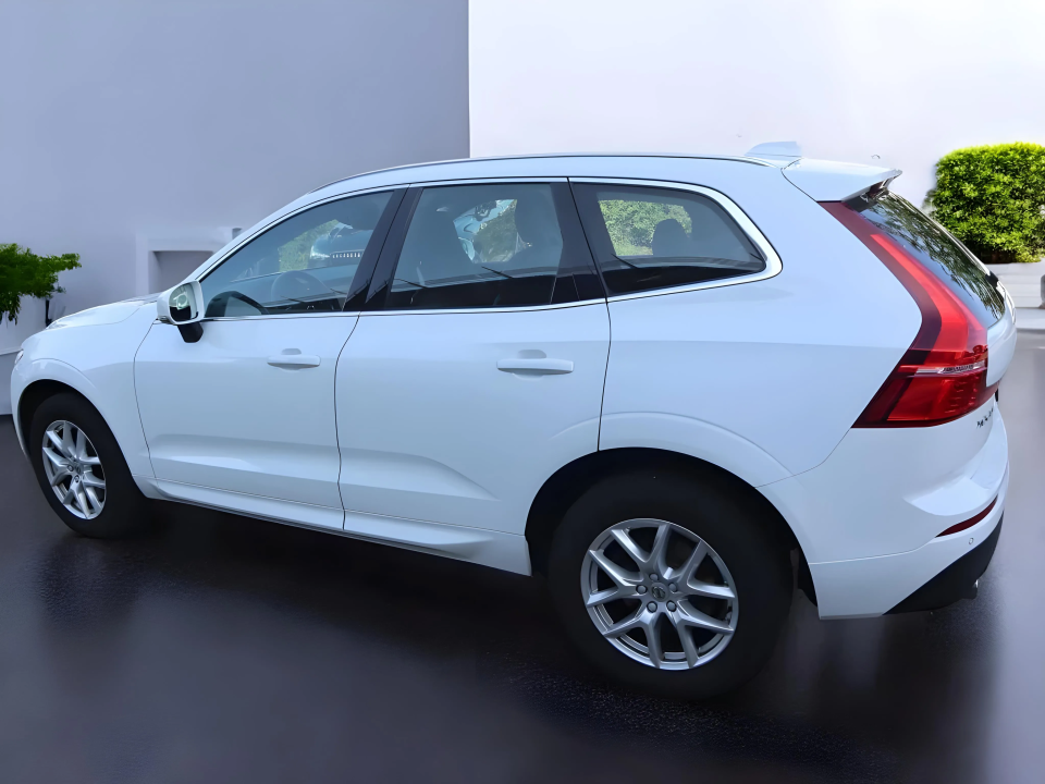 Volvo XC 60 T4 Geartronic Momentum Pro (4)