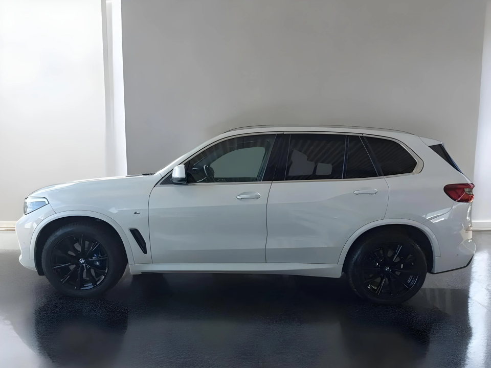 BMW X5 xDrive30d M-Sport (2)