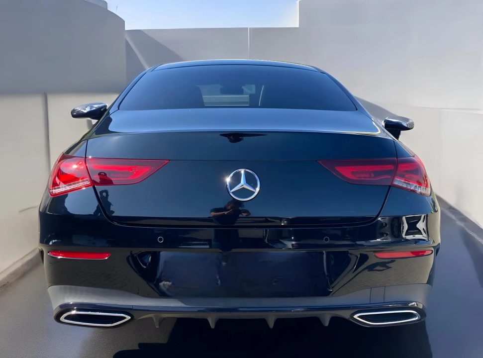 Mercedes-Benz CLA Coupe 250 AMG Line (4)