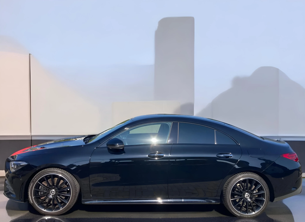 Mercedes-Benz CLA Coupe 250 AMG Line - foto 6