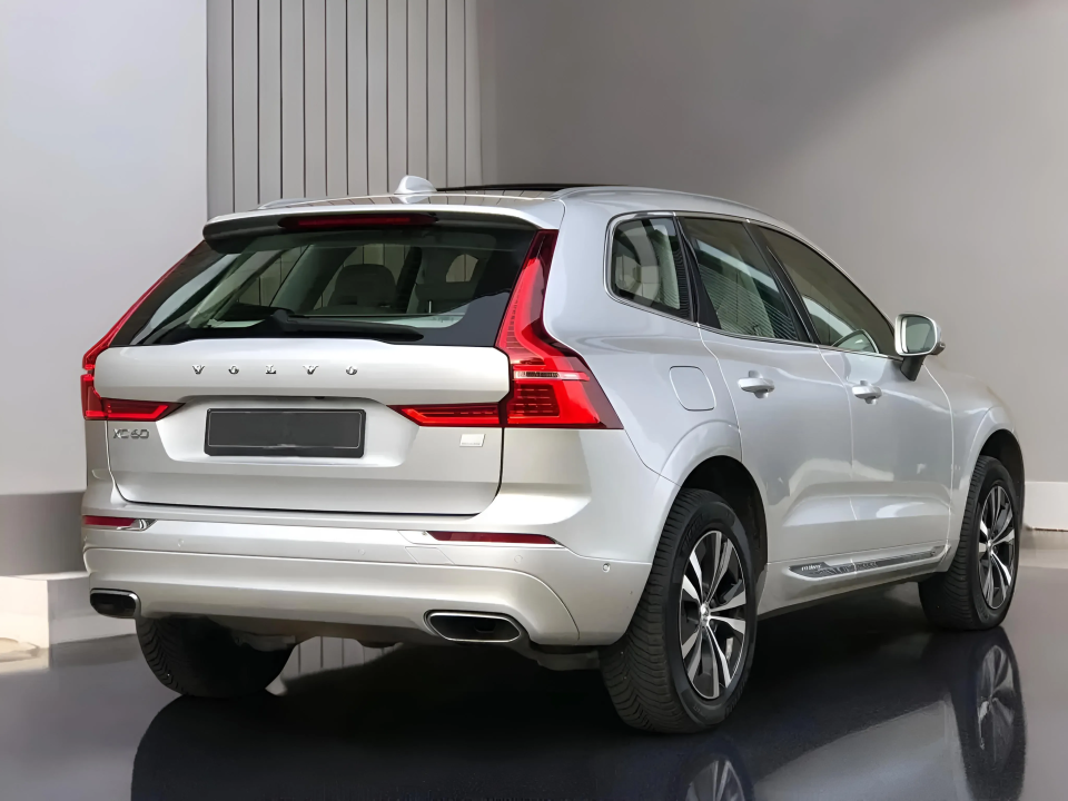 Volvo XC 60 T6 Recharge AWD Inscription (3)