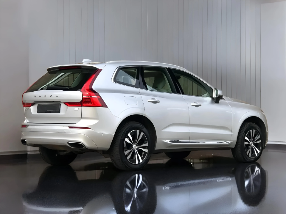 Volvo XC 60 T6 Recharge AWD Inscription (2)