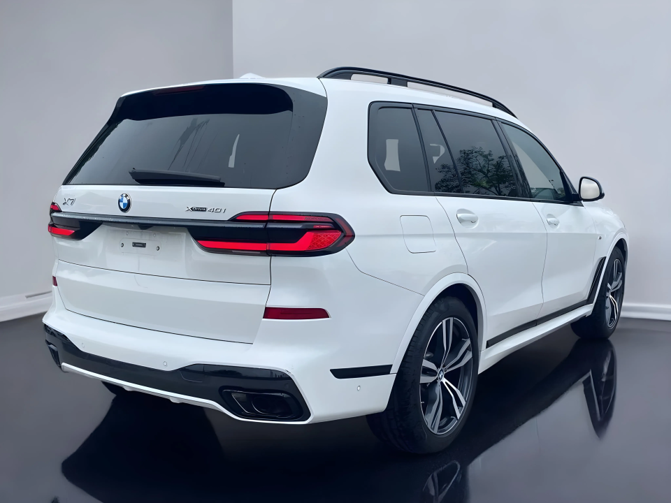 BMW X7 xDrive40i M-Sport (2)