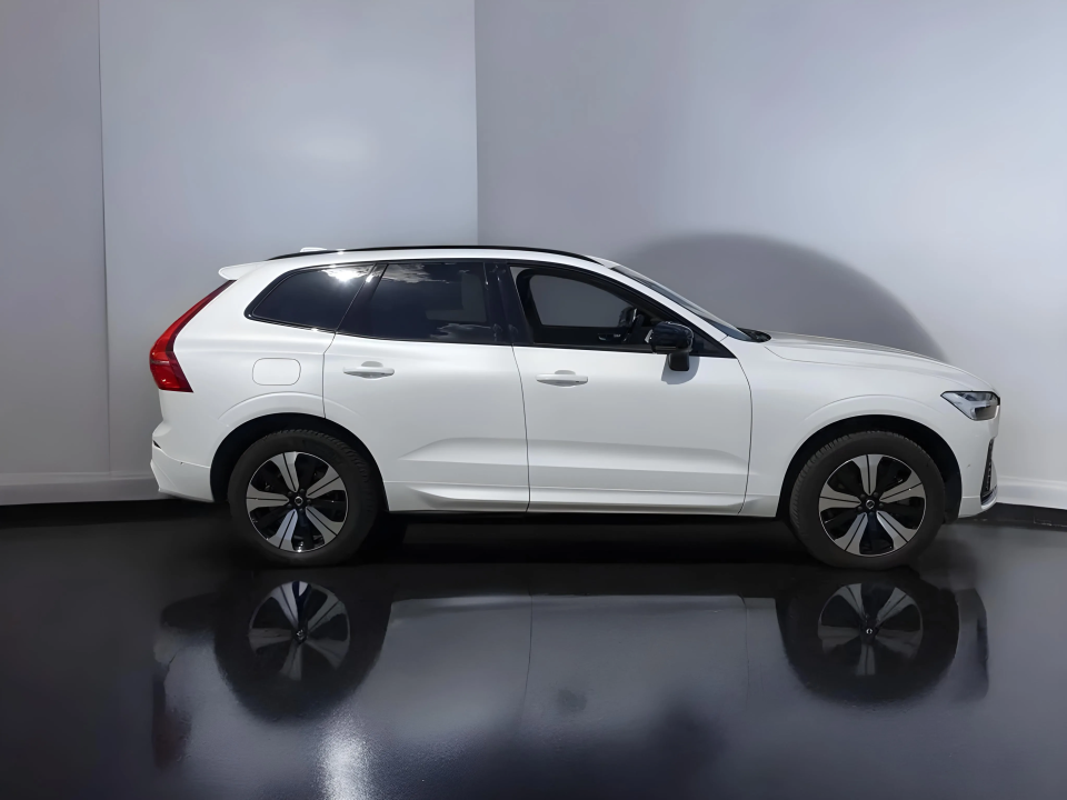 Volvo XC 60 T6 Recharge AWD (2)