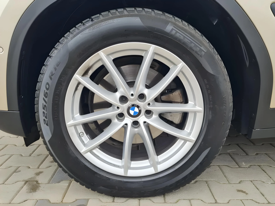 BMW X3 xDrive20i - foto 10