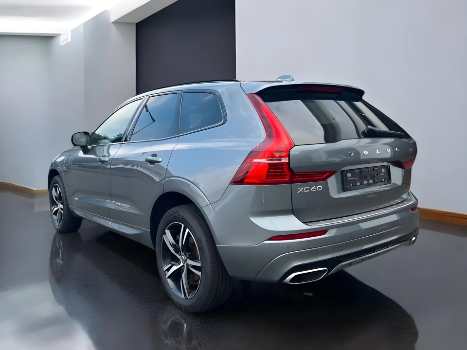 Volvo XC 60 T8 Recharge R-Design (2)