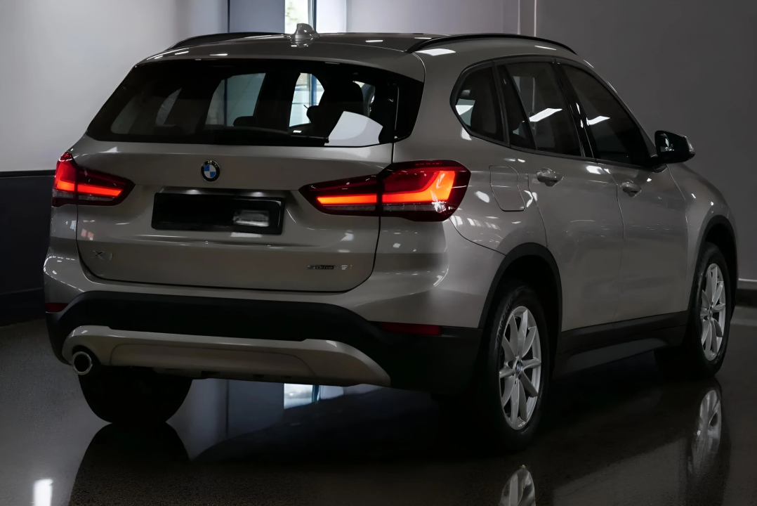 BMW X1 sDrive18i Advantage (4)