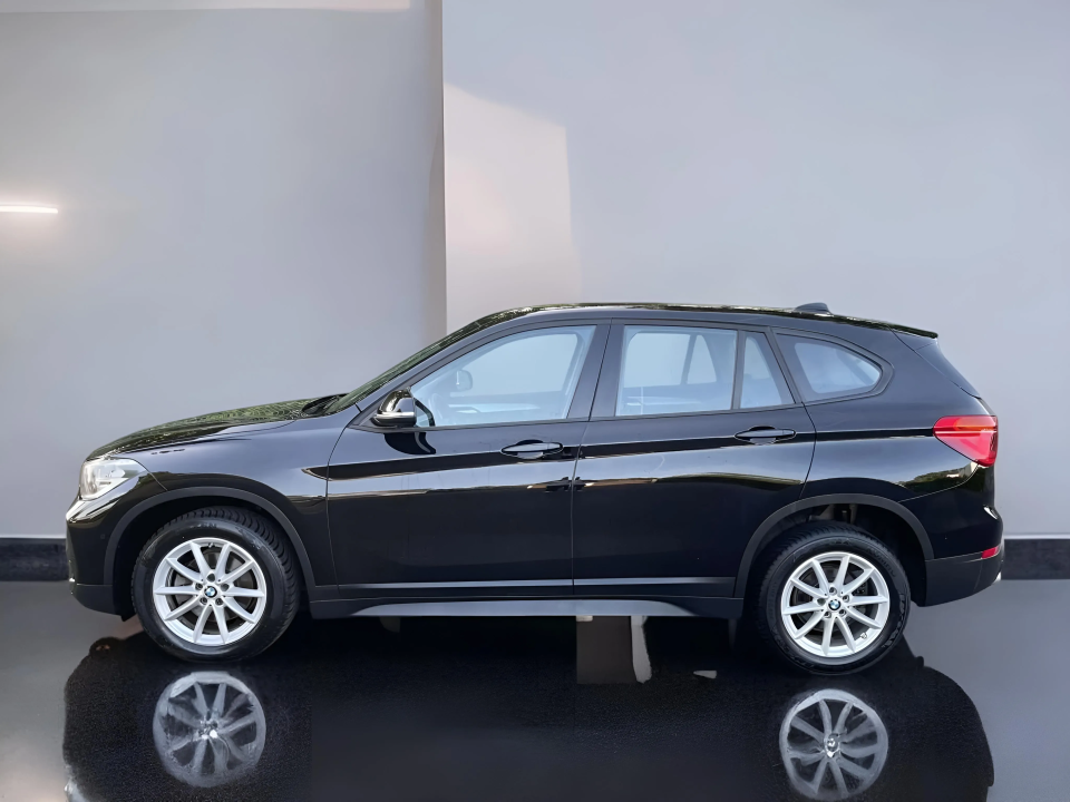 BMW X1 sDrive18i Advantage - foto 6