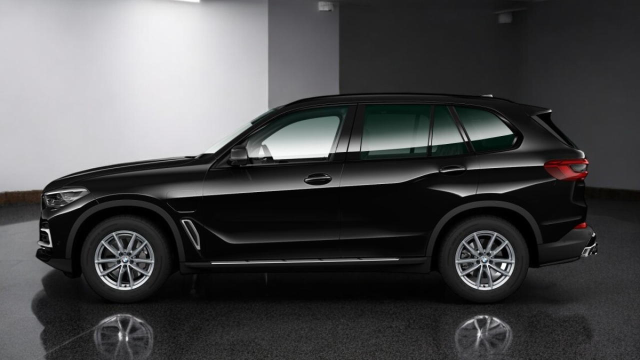 BMW X5 xDrive45e (3)