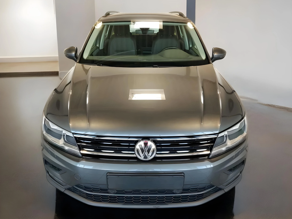 Volkswagen Tiguan 2.0TDI DSG 4MOTION (2)