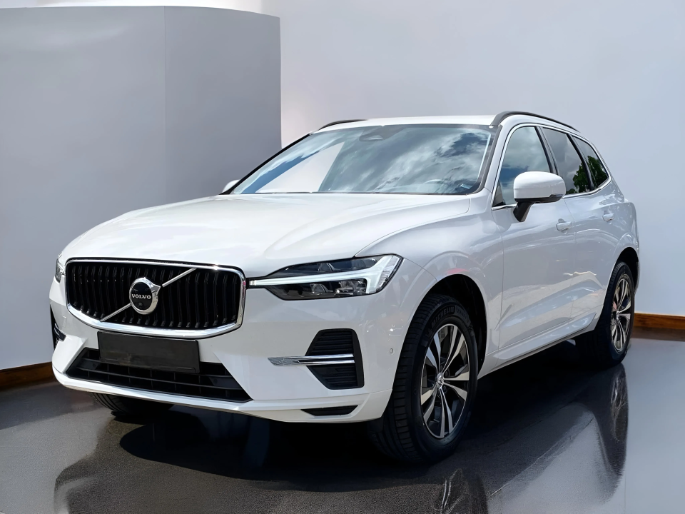 Volvo XC 60 B4 FWD Momentum Pro (1)