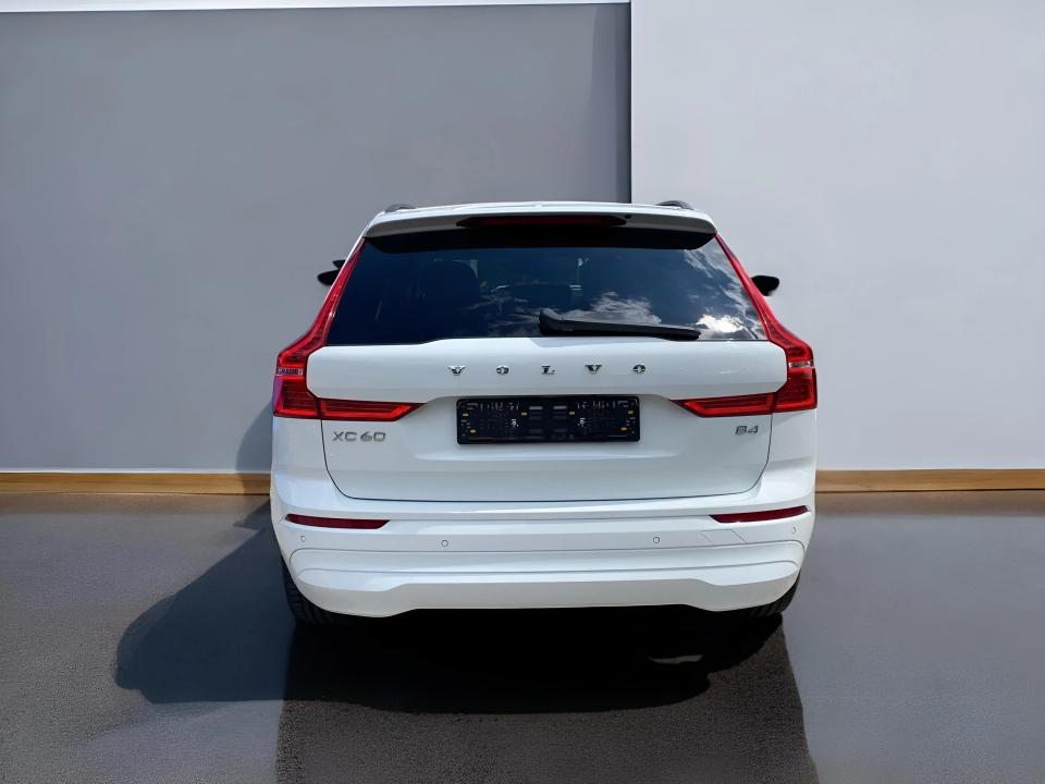 Volvo XC 60 B4 FWD Momentum Pro (4)