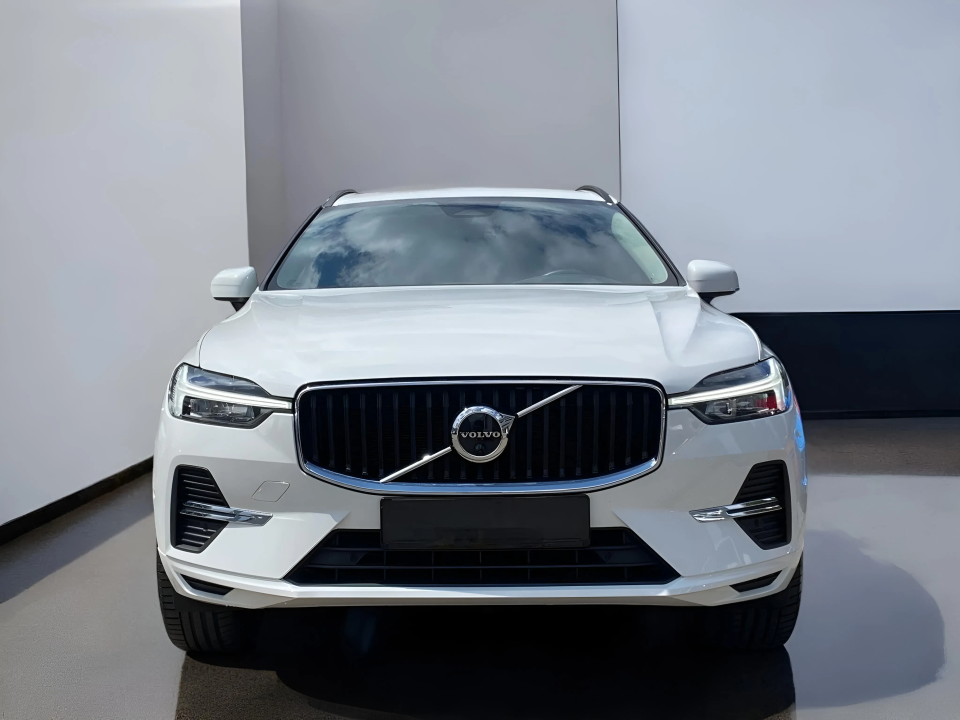 Volvo XC 60 B4 FWD Momentum Pro (2)