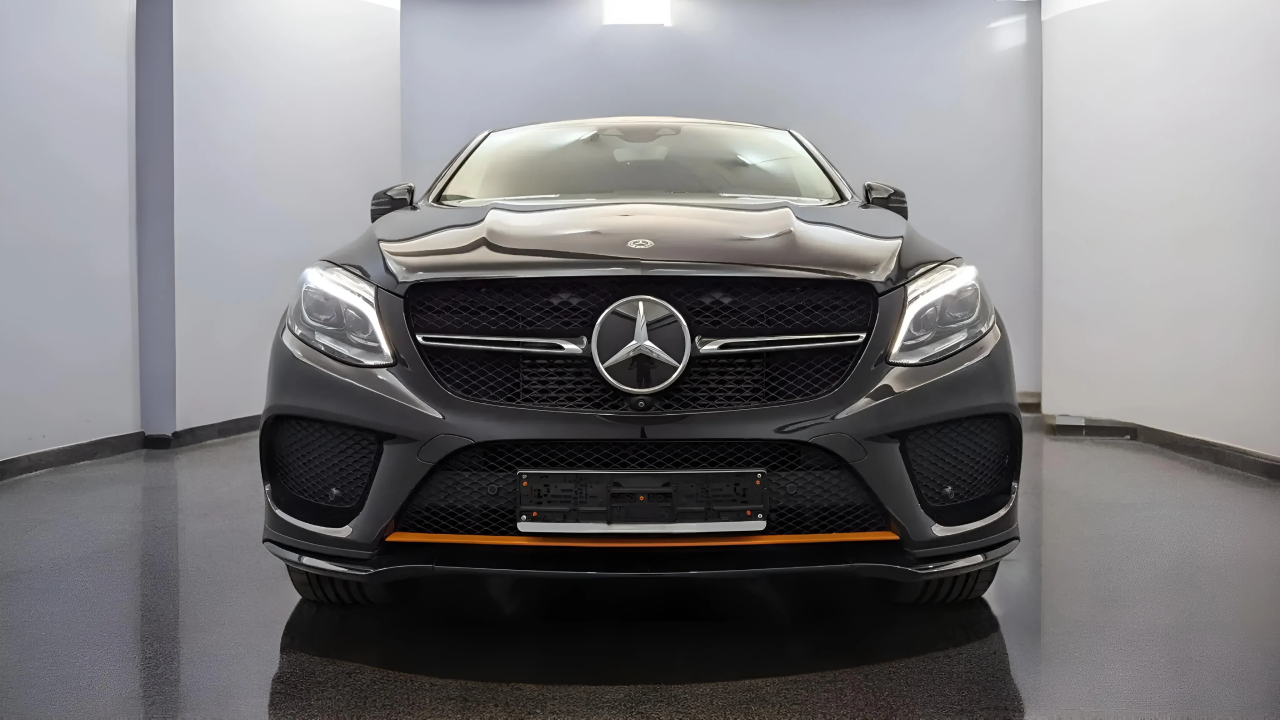 Mercedes-Benz GLE Coupe 350d 4MATIC AMG Line (2)