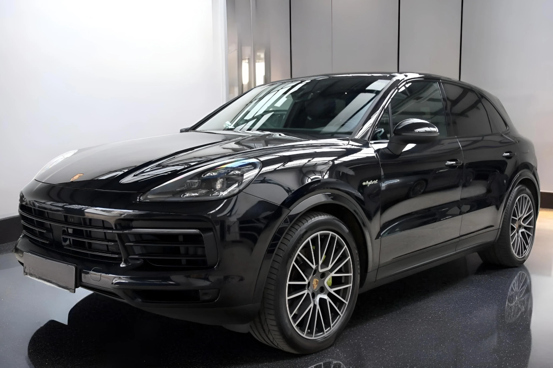 Porsche Cayenne E-Hybrid (3)