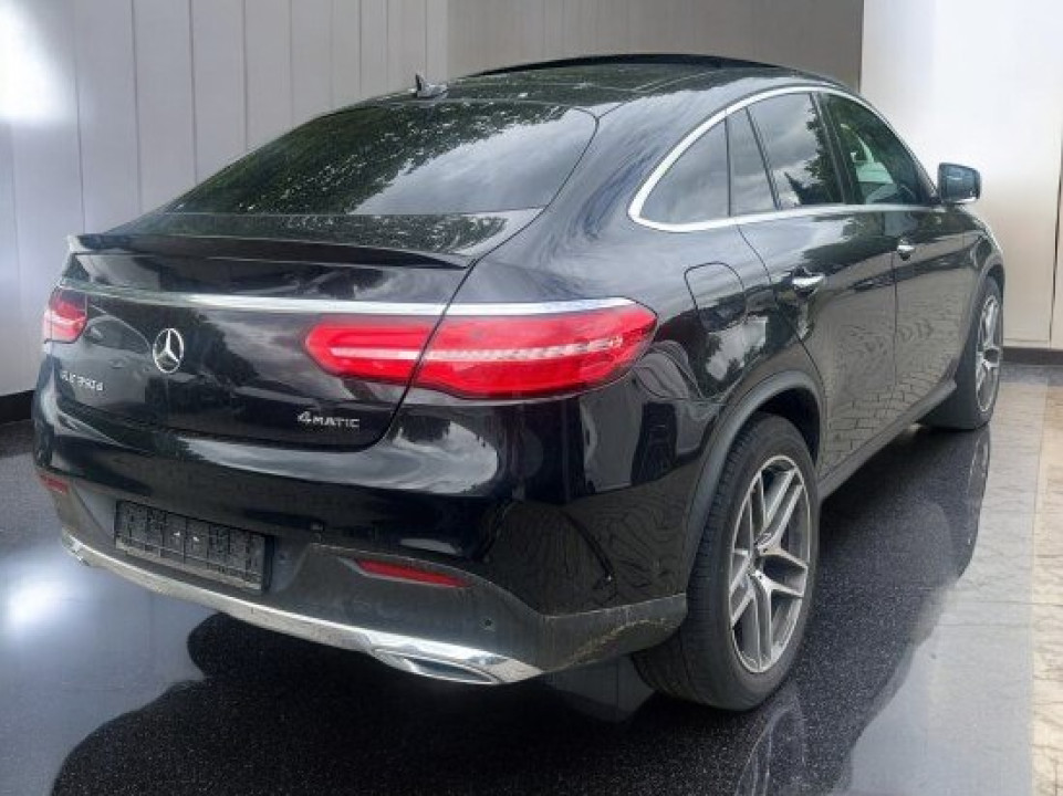 Mercedes-Benz GLE Coupe 350d 4MATIC AMG Line (2)