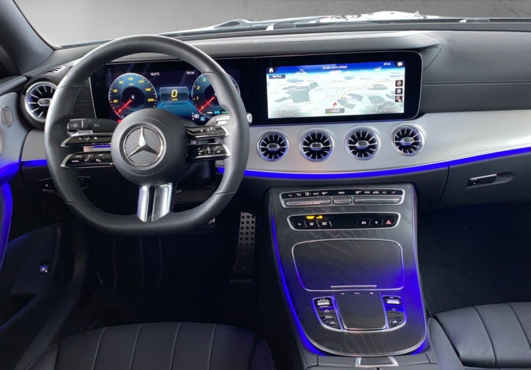 Mercedes-Benz E Coupe 450 4MATIC - foto 8