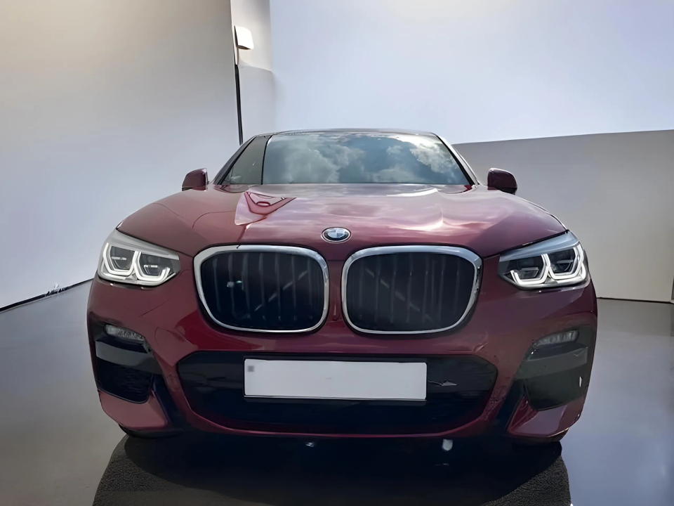 BMW X4 xDrive20d M-Sport (2)