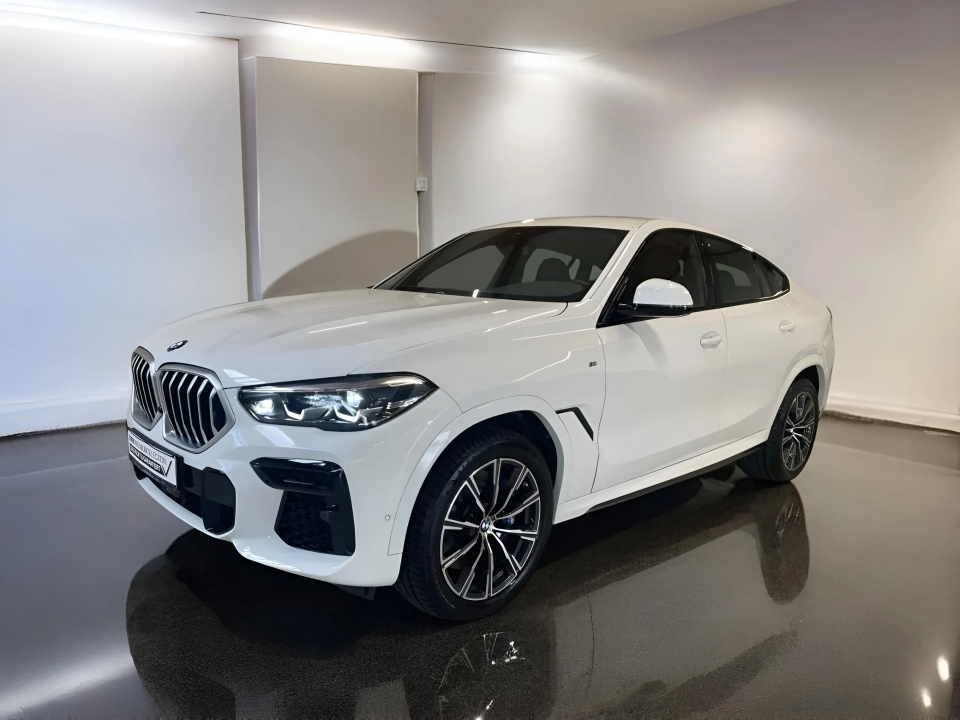 BMW X6 xDrive40d M-Sport (2)