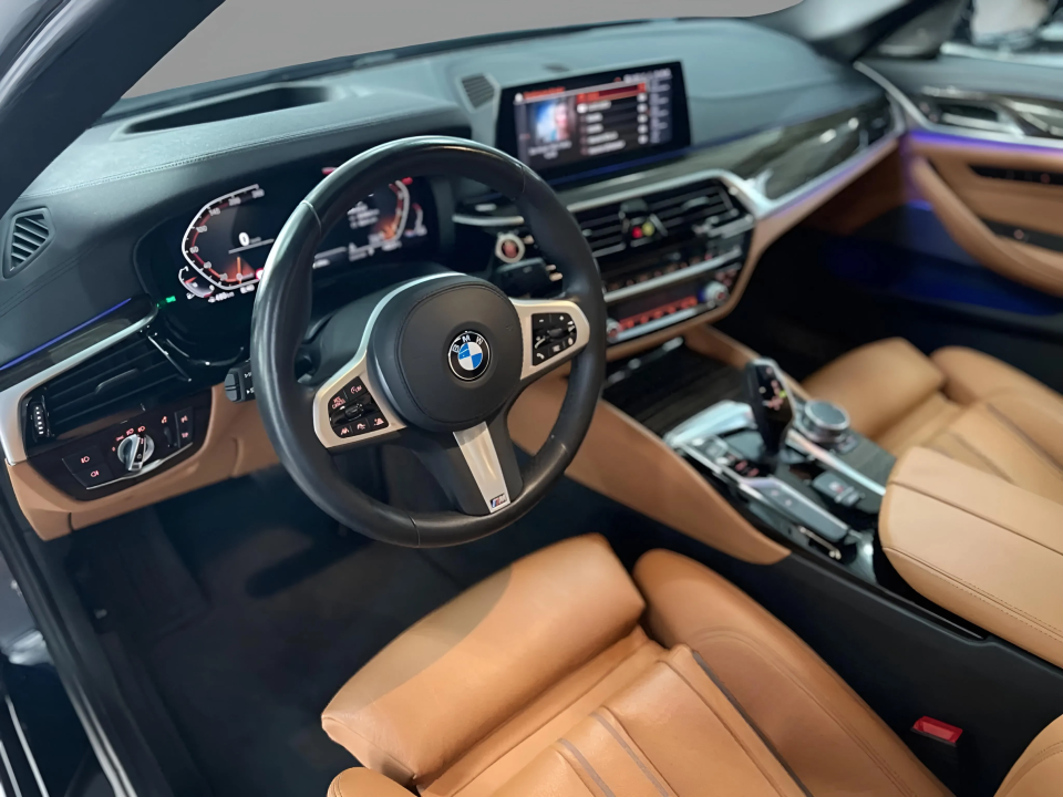 BMW Seria 5 540i xDrive Luxury Line - foto 9