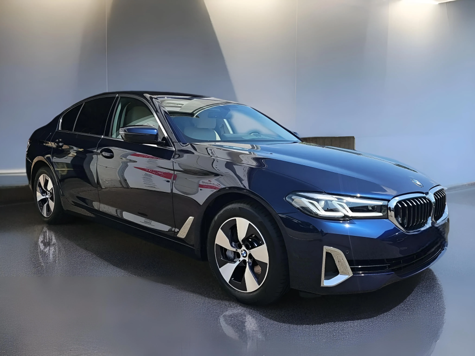 BMW Seria 5 540 i xDrive sedan (1)