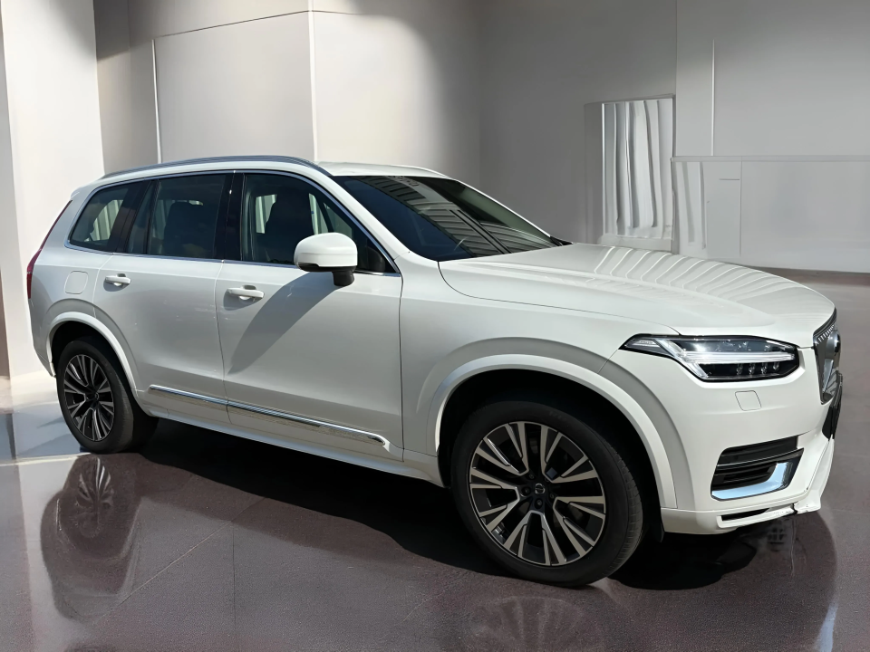 Volvo XC 90 T8 Recharge Inscription Expression