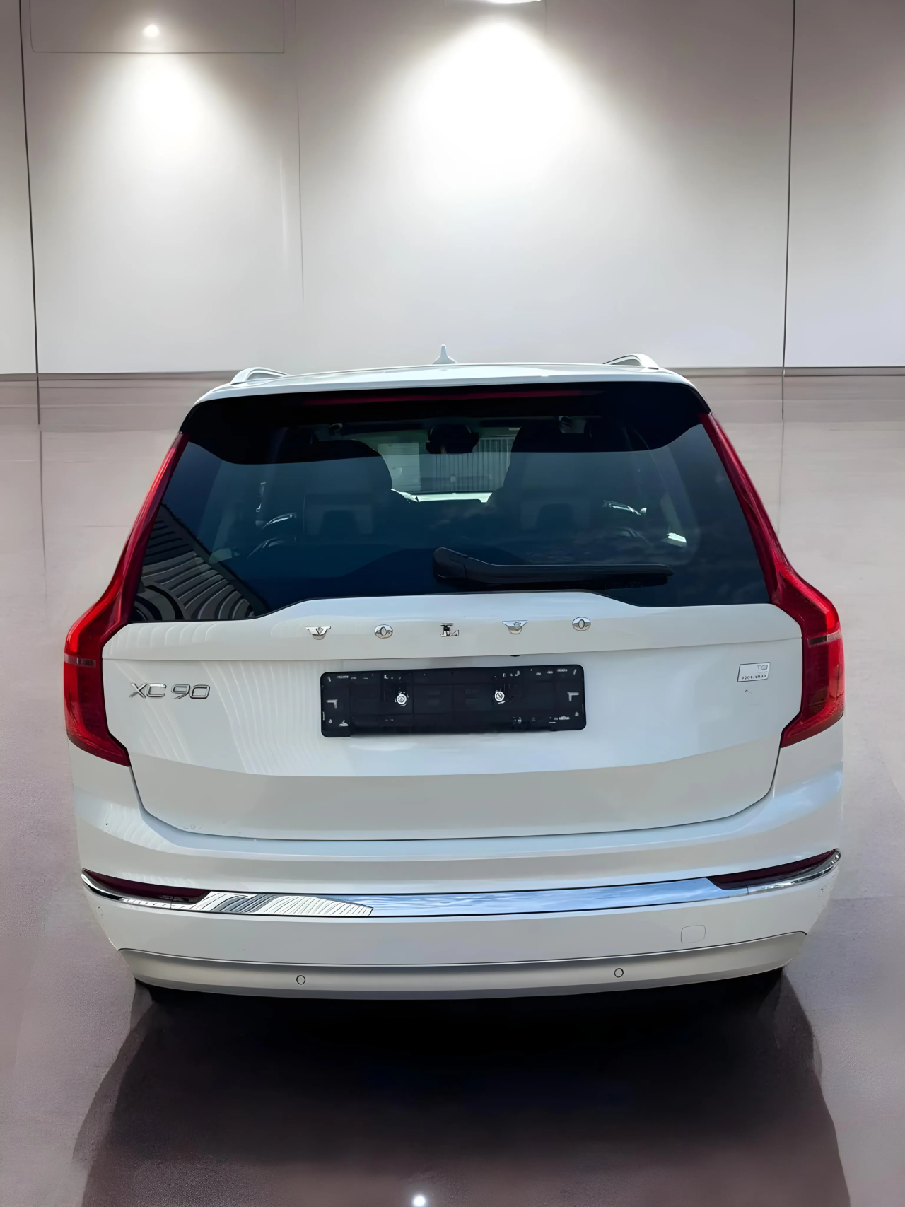 Volvo XC 90 T8 Recharge Inscription Expression (3)