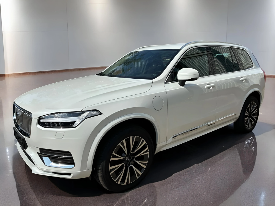 Volvo XC 90 T8 Recharge Inscription Expression (5)