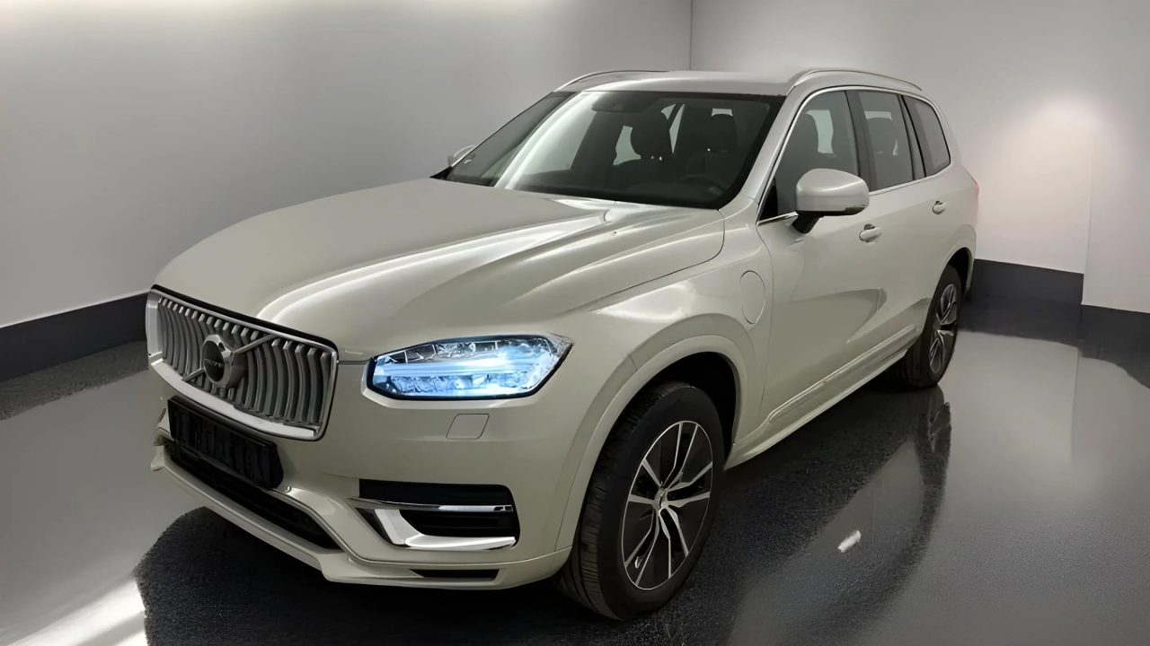 Volvo XC 90 T8 AWD Inscription (4)